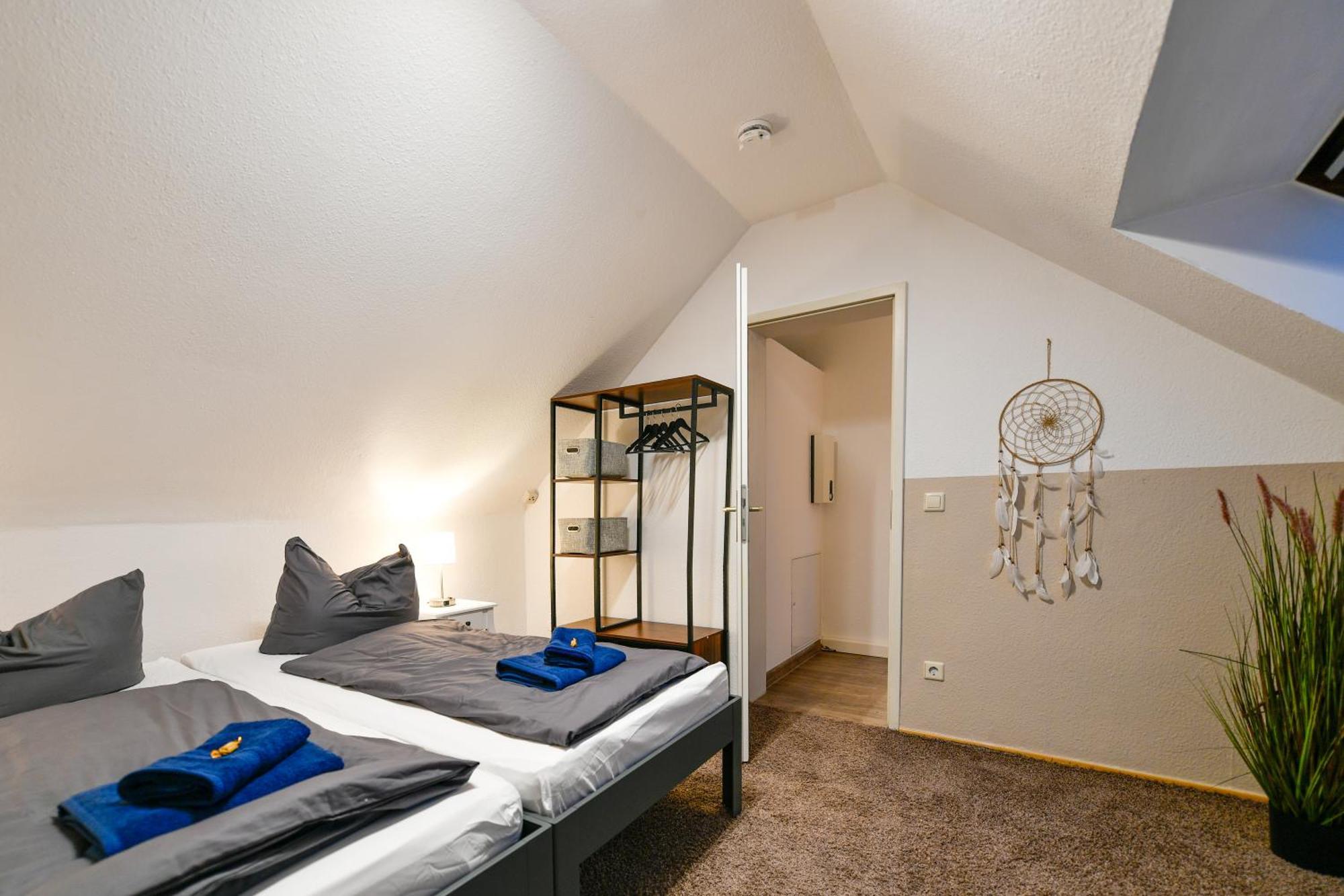 Grosses Spree Apartment, 3 Schlafzimmer Bis 10 Personen, 4X Kfz Parkplatz, Terrasse, Waschtrockner, Wlan, Netflix Cottbus Exterior foto
