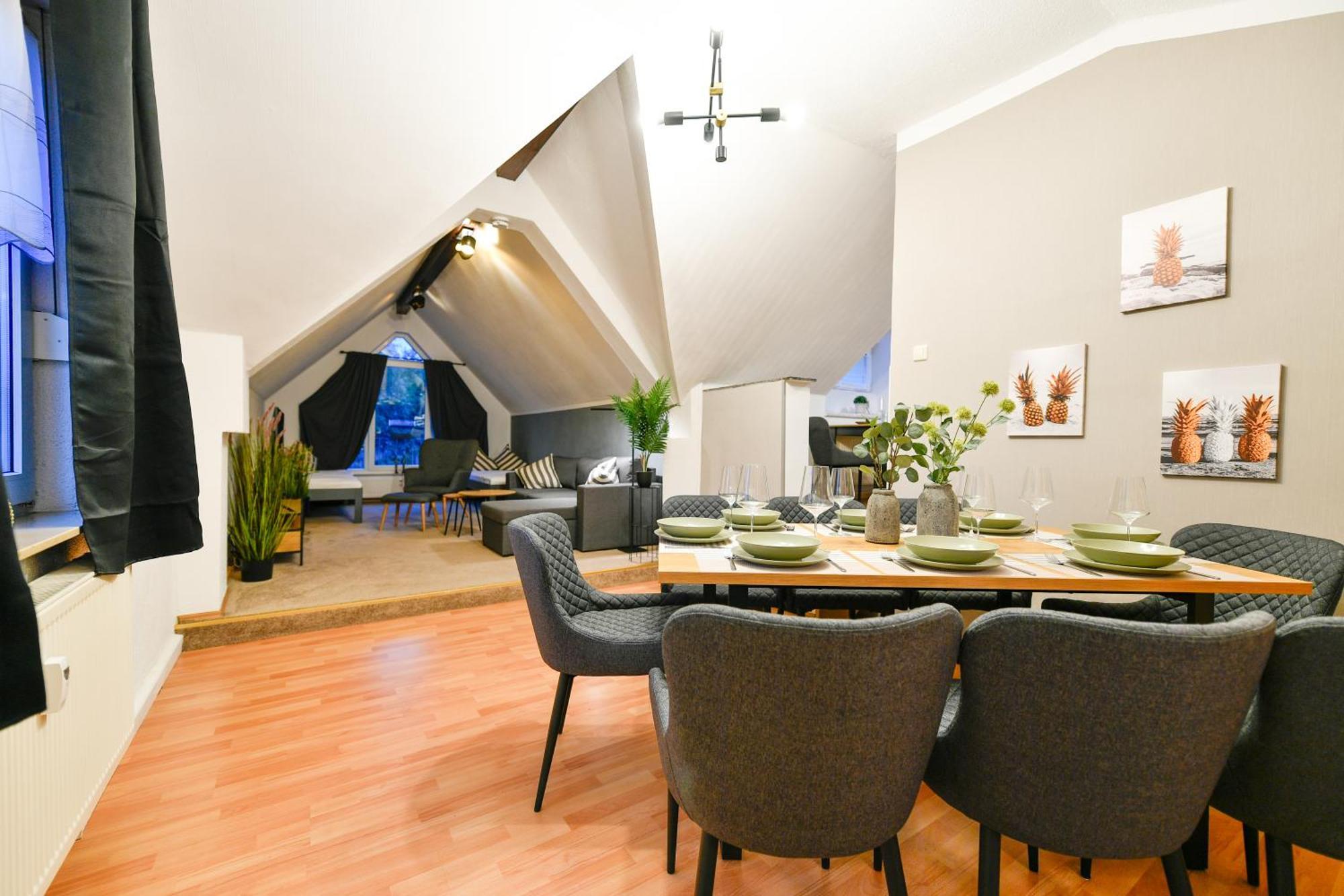 Grosses Spree Apartment, 3 Schlafzimmer Bis 10 Personen, 4X Kfz Parkplatz, Terrasse, Waschtrockner, Wlan, Netflix Cottbus Exterior foto